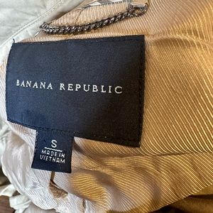 Trench coat, size small, color nude, 100% cotton